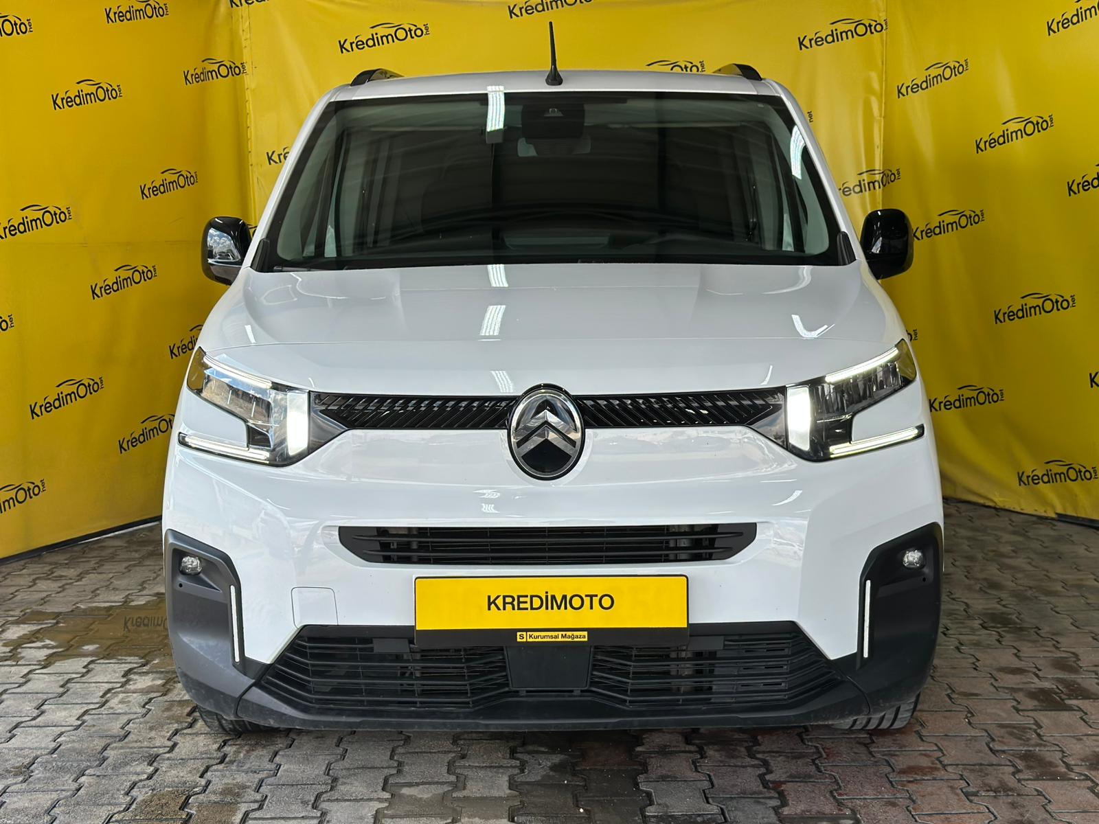 2024 BERLİNGO FEEL BOLD