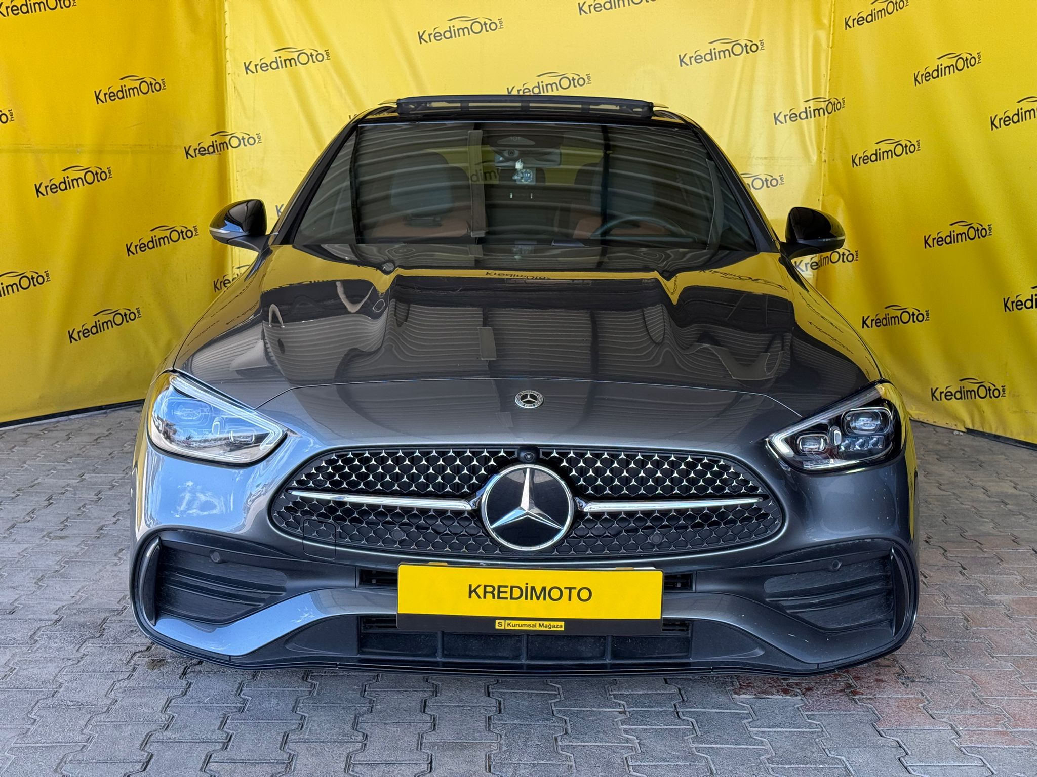 2025 MERCEDES C200 AMG